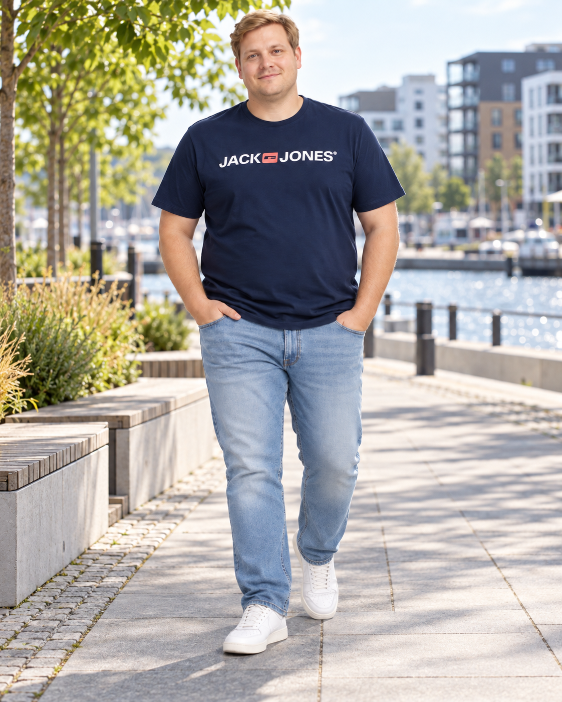 Jack & Jones - Old Logo T-Shirt - Navy